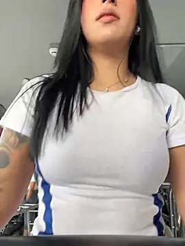 Elizabeth Martinez11 online show from November 2025 08:31:01 PM