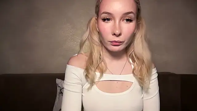 Snapshot of keeendall chatting on February 2026 08:08:02 PM keeendall online show from February 2026 08:08:02 PM