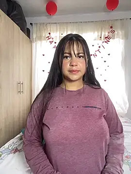 katthyasmitth online show from February 2026 09:33:01 PM