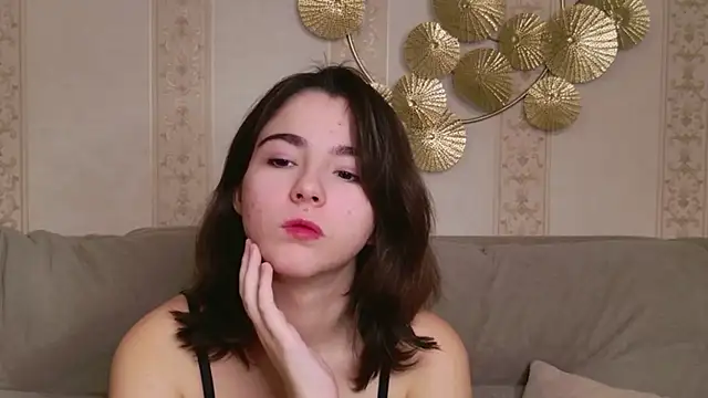 Snapshot of Wendy_Finch chatting on December 2025 09:12:02 PM Wendy Finch online show from December 2025 09:12:02 PM