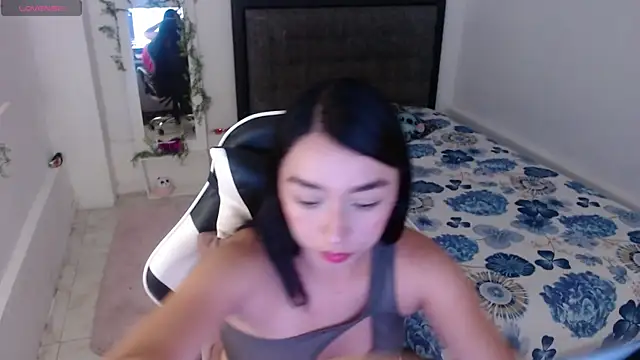 Ariel Laurentt online show from July 2026 03:44:01 AM