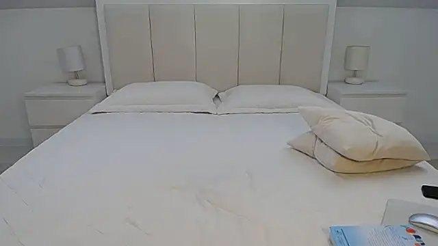 Snapshot of Milena29 chatting on September 2025 04:57:02 AM Milena29 online show from September 2025 04:57:02 AM