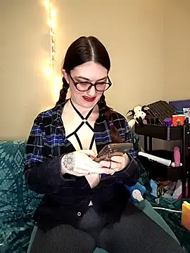 Snapshot of LaylaLucis chatting on February 2026 11:20:01 PM LaylaLucis online show from February 2026 11:20:01 PM