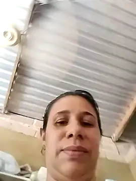 Snapshot of MIA-LARIOS chatting on March 2026 04:34:02 PM MIA-LARIOS online show from March 2026 04:34:02 PM