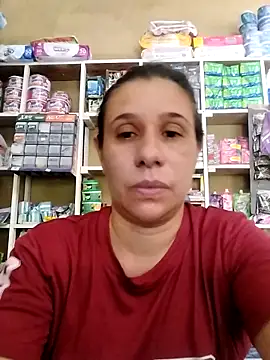 Snapshot of MIA-LARIOS chatting on April 2026 04:04:01 PM MIA-LARIOS online show from April 2026 04:04:01 PM