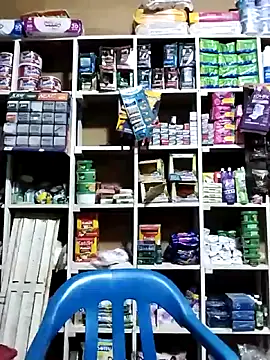 Snapshot of MIA-LARIOS chatting on April 2026 11:13:01 PM MIA-LARIOS online show from April 2026 11:13:01 PM