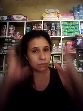 Snapshot of MIA-LARIOS chatting on April 2026 10:33:02 PM MIA-LARIOS online show from April 2026 10:33:02 PM