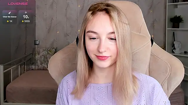 Shy Polly online show from April 2026 12:11:02 AM