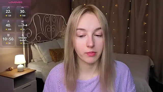 Shy Polly online show from April 2026 12:02:02 AM