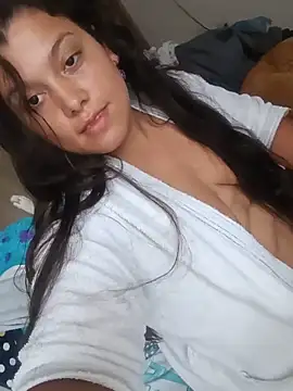 yayiz09 online show from May 2026 07:55:02 PM