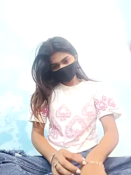 Lovely girl- online show from December 2025 05:49:01 AM