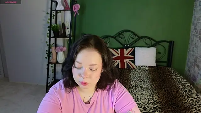 Snapshot of Vlada_vv chatting on April 2026 06:05:01 AM Vlada vv online show from April 2026 06:05:01 AM