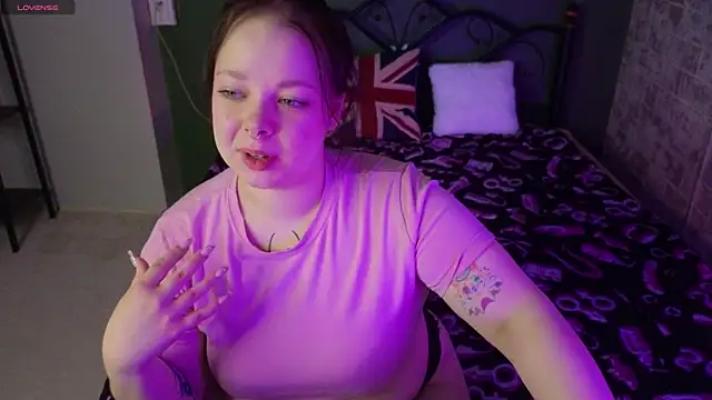 Snapshot of Vlada_vv chatting on May 2026 04:51:02 AM Vlada vv online show from May 2026 04:51:02 AM