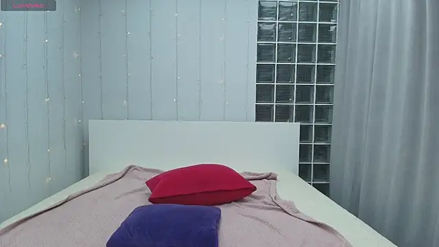 Brightly Heizer online show from July 2026 12:40:01 AM
