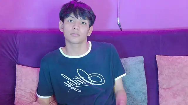 Snapshot of Liam_Sinclair chatting on January 2026 08:25:02 PM Liam Sinclair online show from January 2026 08:25:02 PM