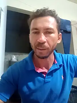 Snapshot of RobertoLuiz84 chatting on February 2026 01:48:01 AM RobertoLuiz84 online show from February 2026 01:48:01 AM