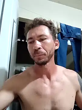 Snapshot of RobertoLuiz84 chatting on February 2026 06:50:01 PM RobertoLuiz84 online show from February 2026 06:50:01 PM