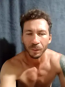 Snapshot of RobertoLuiz84 chatting on February 2026 12:05:02 AM RobertoLuiz84 online show from February 2026 12:05:02 AM