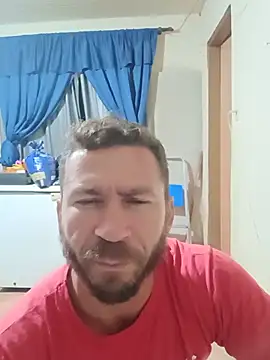 Snapshot of RobertoLuiz84 chatting on May 2026 04:52:02 AM RobertoLuiz84 online show from May 2026 04:52:02 AM