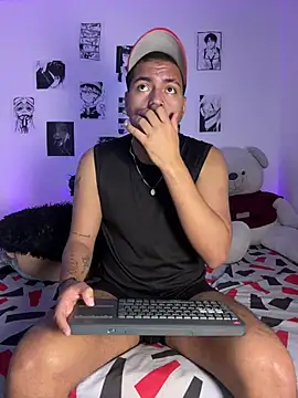 Snapshot of Henry_villa23 chatting on January 2026 06:29:01 AM Henry villa23 online show from January 2026 06:29:01 AM