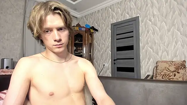 milkiwvy online show from April 2026 06:16:02 PM