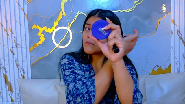 Snapshot of NIKIBUNNY chatting on January 2026 12:42:01 PM NIKIBUNNY online show from January 2026 12:42:01 PM