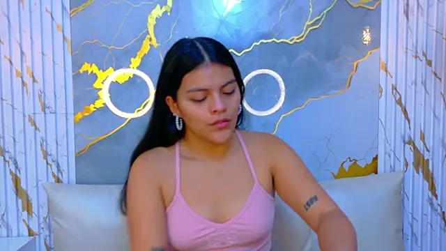 Snapshot of NIKIBUNNY chatting on January 2026 12:07:02 PM NIKIBUNNY online show from January 2026 12:07:02 PM