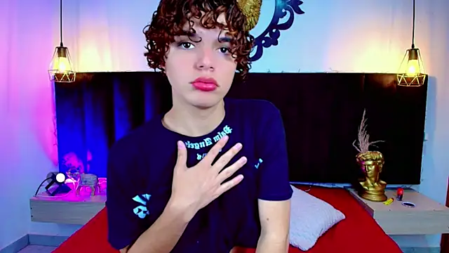 Snapshot of Skyee_angel chatting on December 2025 07:20:01 PM Skyee angel online show from December 2025 07:20:01 PM