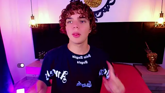 Snapshot of Skyee_angel chatting on January 2026 08:01:01 PM Skyee angel online show from January 2026 08:01:01 PM