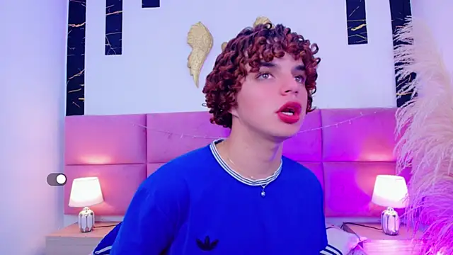 Snapshot of Skyee_angel chatting on January 2026 07:38:02 PM Skyee angel online show from January 2026 07:38:02 PM