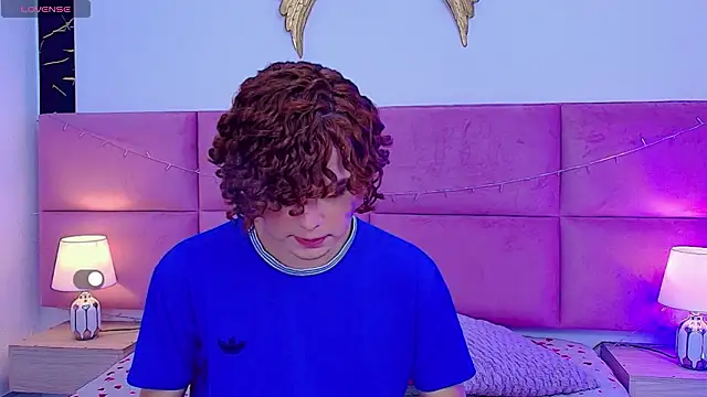 Snapshot of Skyee_angel chatting on February 2026 07:42:02 PM Skyee angel online show from February 2026 07:42:02 PM