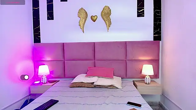 Snapshot of Skyee_angel chatting on February 2026 07:34:02 PM Skyee angel online show from February 2026 07:34:02 PM