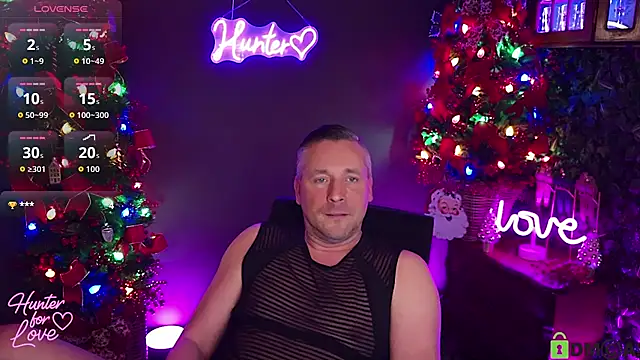 Snapshot of Hunter_Fl chatting on December 2025 03:28:02 PM Hunter Fl online show from December 2025 03:28:02 PM