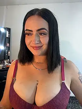 Snapshot of emily_acorn chatting on November 2025 06:02:02 AM emily acorn online show from November 2025 06:02:02 AM