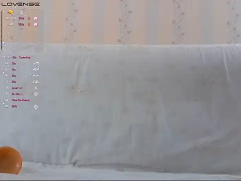 Snapshot of LustfulSarah chatting on September 2025 02:40:01 PM LustfulSarah online show from September 2025 02:40:01 PM