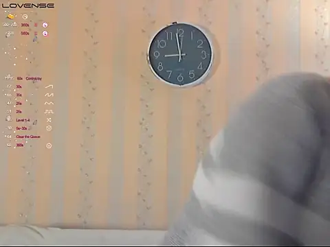 Snapshot of LustfulSarah chatting on September 2025 06:01:02 PM LustfulSarah online show from September 2025 06:01:02 PM