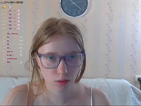 Snapshot of LustfulSarah chatting on October 2025 07:23:02 PM LustfulSarah online show from October 2025 07:23:02 PM