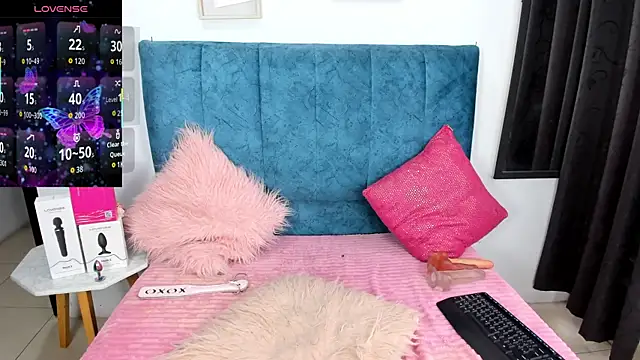 Snapshot of Samantha__F_W chatting on February 2026 09:58:01 PM Samantha F W online show from February 2026 09:58:01 PM