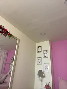 LauraRaider online show from July 2026 11:29:01 PM