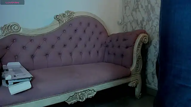 Mysterius Woman online show from January 2026 12:43:02 PM