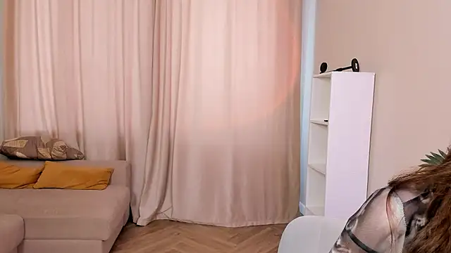 Snapshot of BetteSelbe chatting on February 2026 08:53:01 AM BetteSelbe online show from February 2026 08:53:01 AM