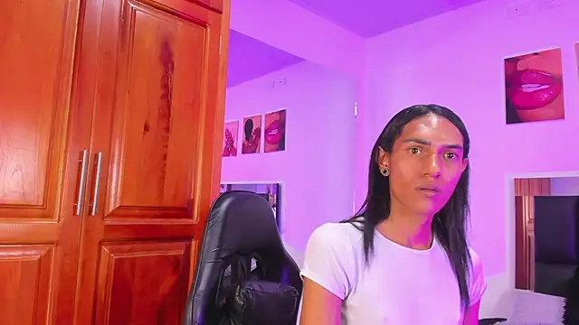 Snapshot of ValeryTs1 chatting on March 2026 06:14:01 PM ValeryTs1 online show from March 2026 06:14:01 PM