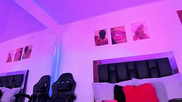 ValeryTs1 online show from May 2026 06:02:02 PM