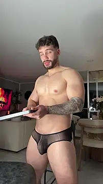 Valenthino Salvatore online show from March 2026 03:14:02 AM