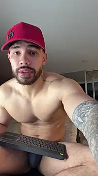 Valenthino Salvatore online show from March 2026 03:21:01 AM