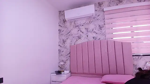 Snapshot of katsumi_yan chatting on April 2026 07:40:02 PM katsumi yan online show from April 2026 07:40:02 PM