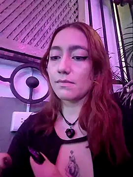 Snapshot of Eveeelyn25 chatting on December 2025 01:56:02 AM Eveeelyn25 online show from December 2025 01:56:02 AM