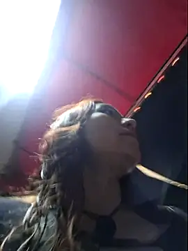 Snapshot of Eveeelyn25 chatting on January 2026 01:44:02 AM Eveeelyn25 online show from January 2026 01:44:02 AM