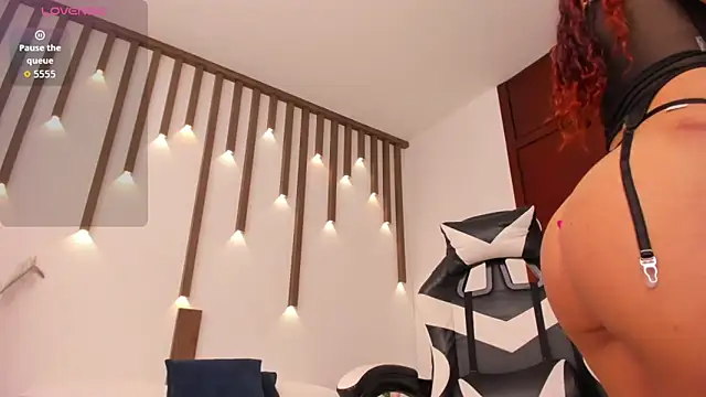 Snapshot of lindaa_natashaa_ chatting on February 2026 07:24:02 PM lindaa natashaa online show from February 2026 07:24:02 PM