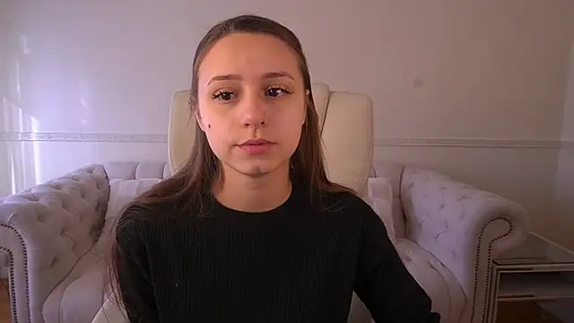 Snapshot of TinyNatalie chatting on January 2026 08:40:01 AM TinyNatalie online show from January 2026 08:40:01 AM